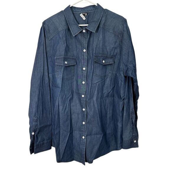 Torrid Starched/Waxed Chambray Button‎ Front Women’s Top size 2 - Picture 1 of 6